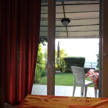 Amici Miei Giardino Privato E Scorcio Lago Miasino