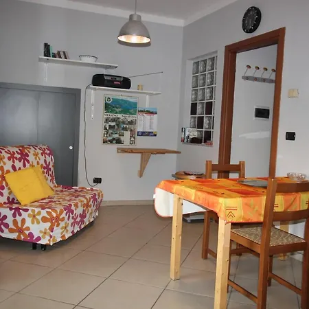 Amici Miei Giardino Privato E Scorcio Lago بيت للعطل *